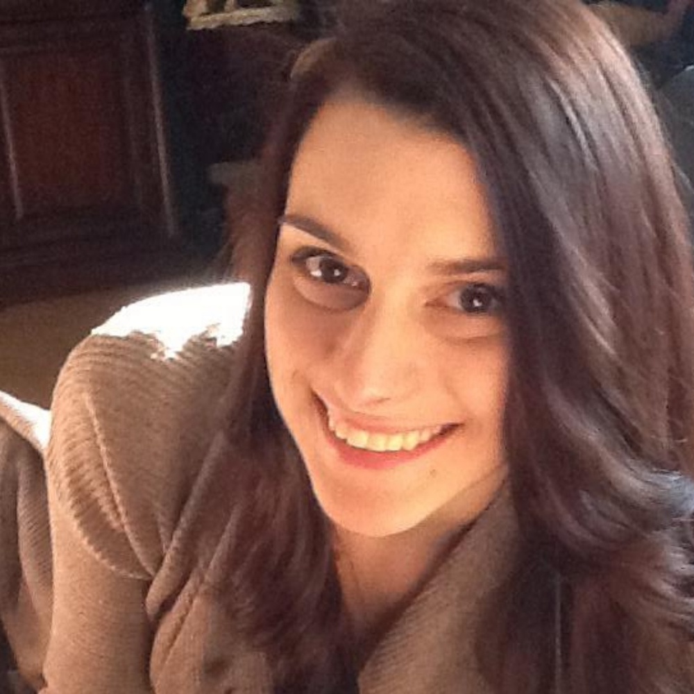 Meet your Posher, Angela